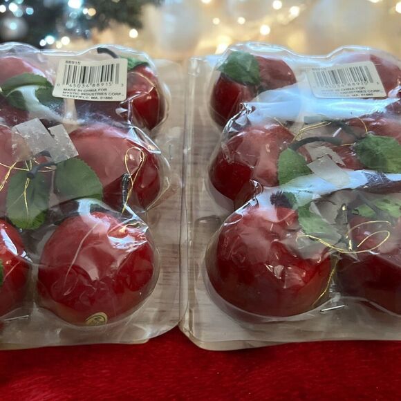 Red Apple Ornaments With Green Stem Leaf And Hanging String 2 Sets Of 6. - Picture 2 of 3